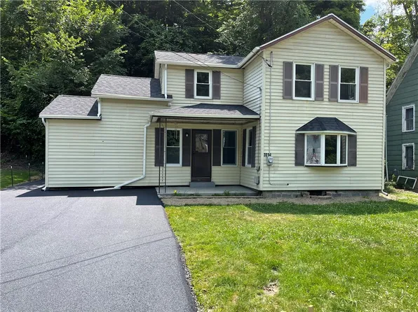 3010 College Ave, Corning, NY 14830