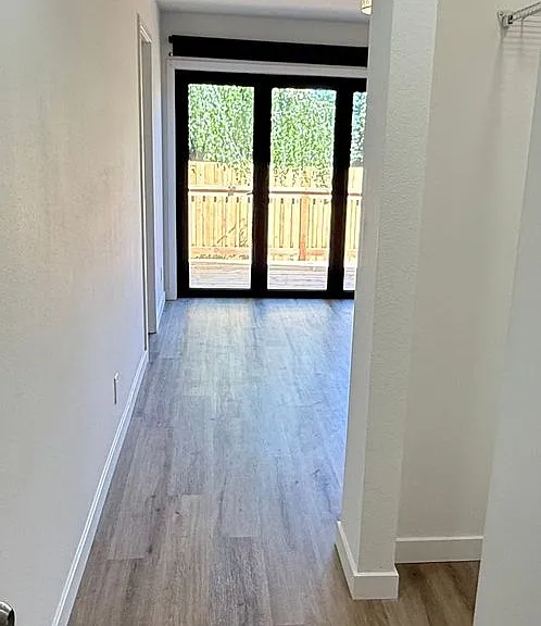 906 SE 165th Ave — Photo 13
