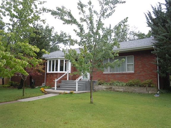 2nd image of 26 Northbrook Dr