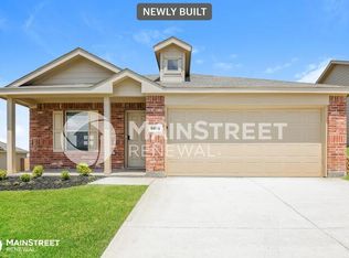 8405 High Robin Ave, Fort Worth, TX 76123