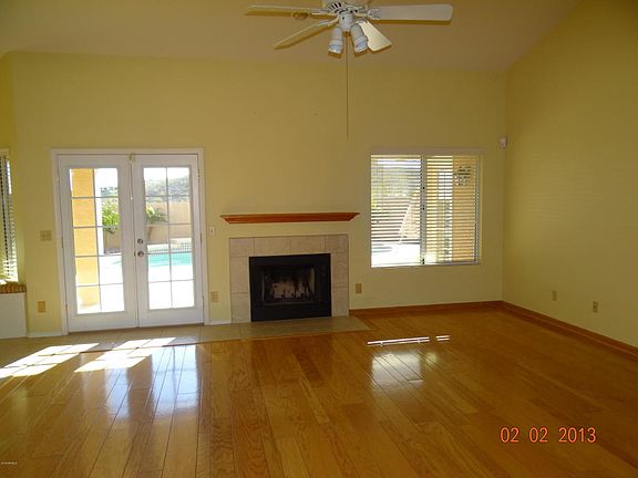 3rd image of 935 E South Fork Dr