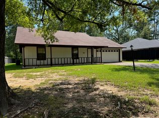 210 Deerwood Ln, Haughton, LA 71037