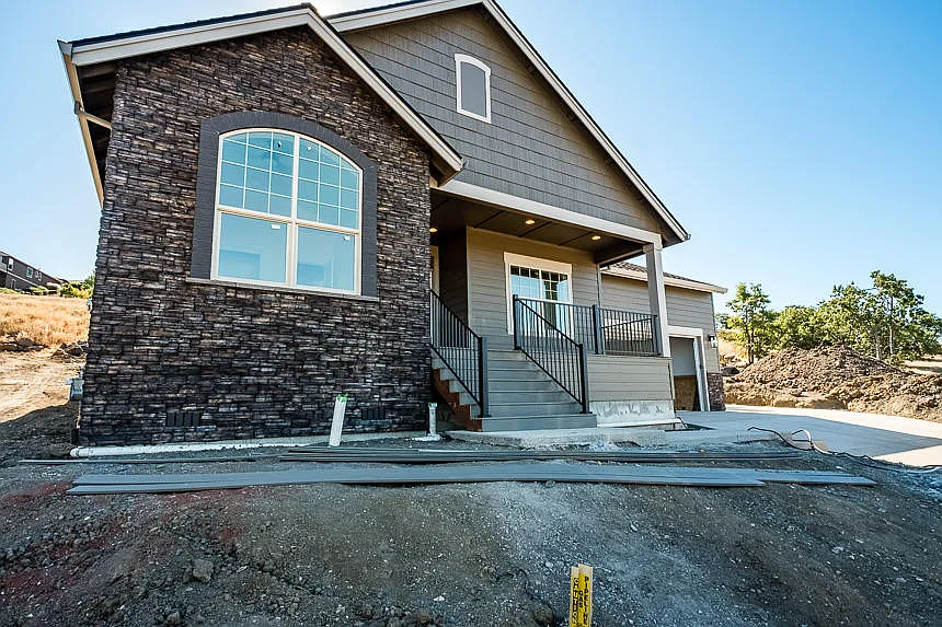 527 W La Strada Cir photo 1