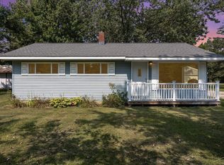 1136 W Prairie Rd, Midland, MI 48640
