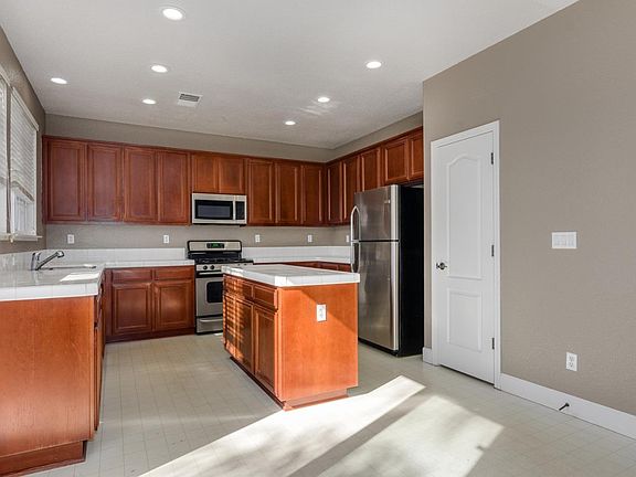 5th image of 5273 Sungrove Way