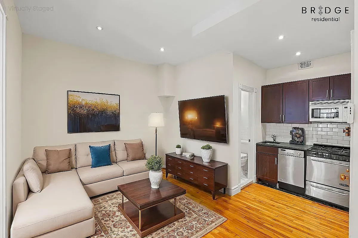 228 East 84th Street — Photo 1