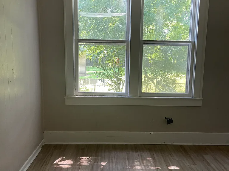 305 J.t. Polk Dr — Photo 40