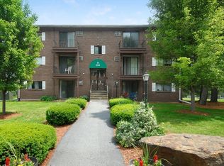 284 Codman Hill Rd APT 31B, Boxboro, MA 01719