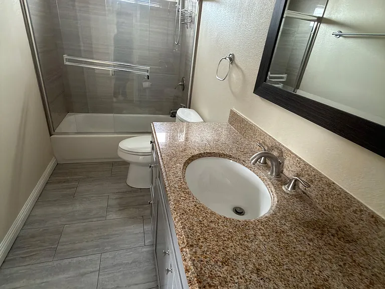 4239 W Broadway #A — Photo 18