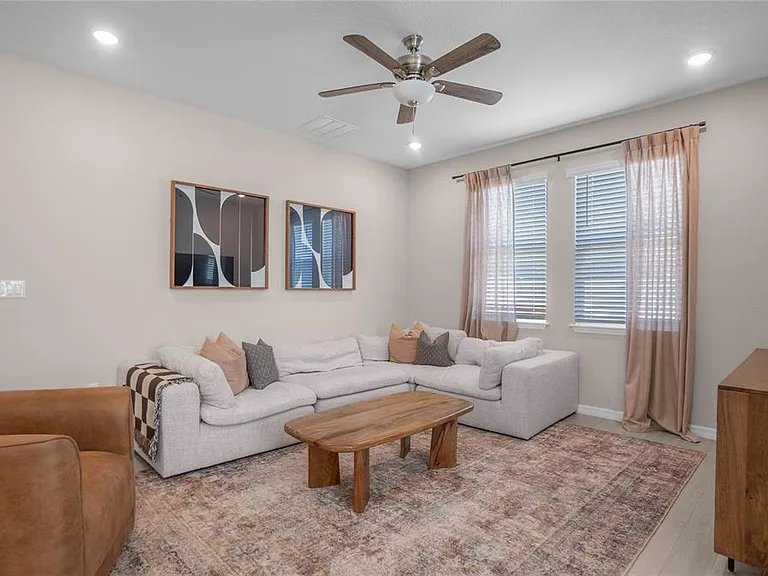 34382 Evergreen Hill Ct — Photo 12
