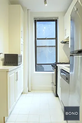 Rented by Bond New York | media 6