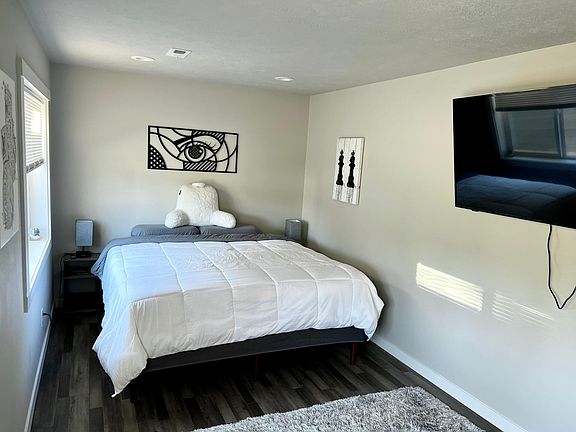 3rd image of 7107 E 10th Ave