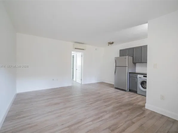 7901 SW 64th Ave APT 2, South Miami, FL 33143