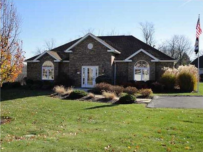 2nd image of 43 Nicholas Dr