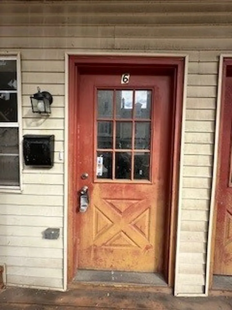 20 Water Street — Photo 2