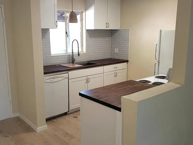 3991 E Timrod St — Photo 3