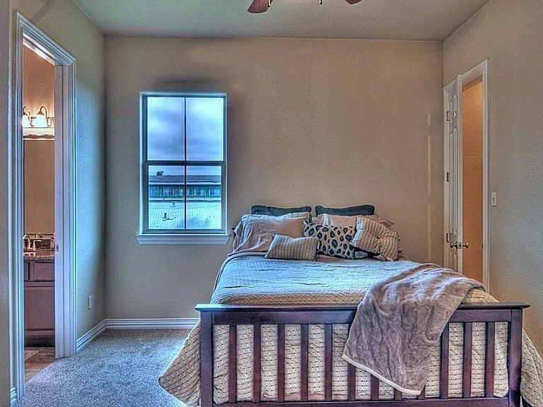 3505 Jackson St — Photo 23