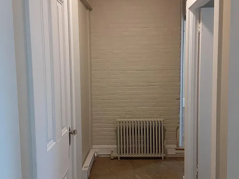 704 W Market St #3 — Photo 10
