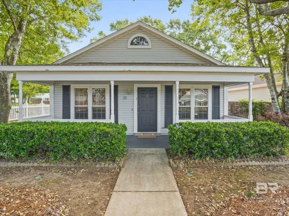 1 Cottage Dr, Fairhope, AL 36532
