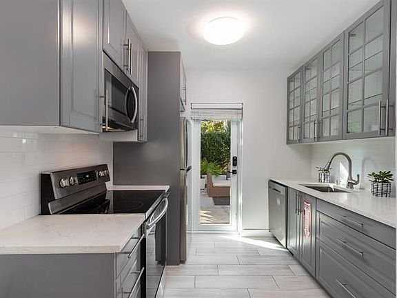 3rd image of 1228 SE 1st St #1
