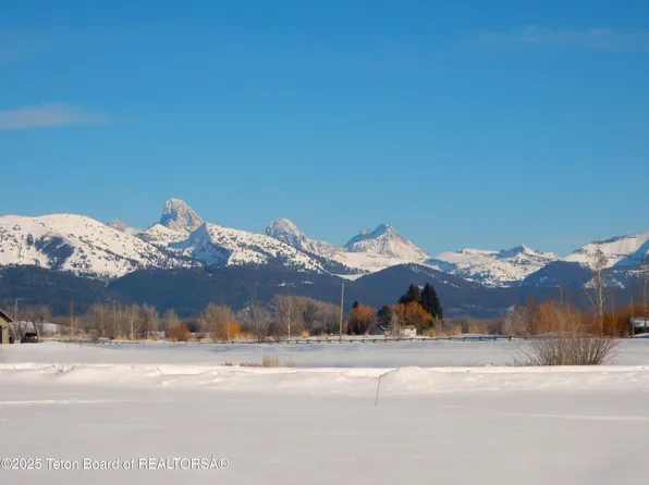 567 Arrowhead Rd, Tetonia, ID 83452