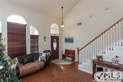 2nd image of 2543 Steepleway