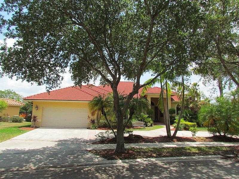 1st image of 1026 Pine Branch Ct