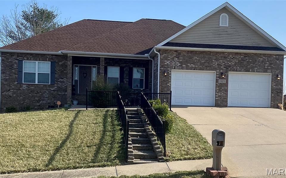 1st image of 1825 Evondale Dr