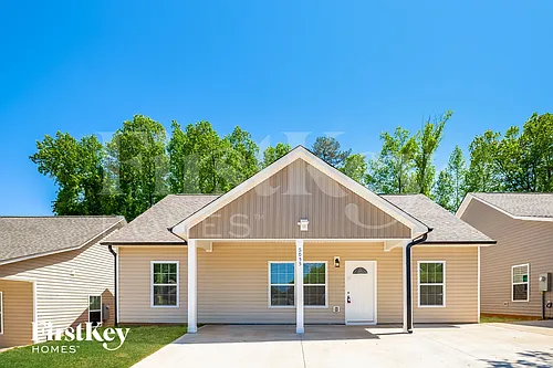 5055 Tuckaseegee Rd Photo 1