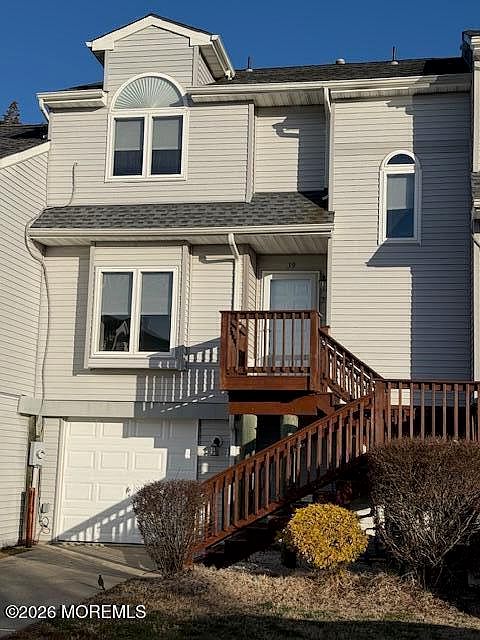 1st image of 39 Oakland Bay Court
