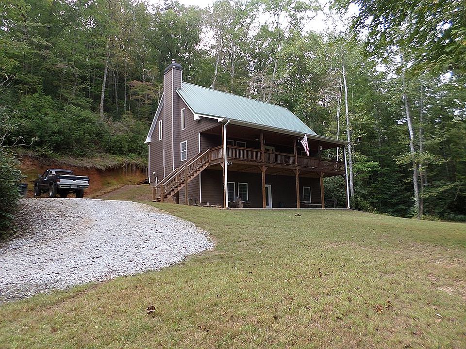 Main house photo.