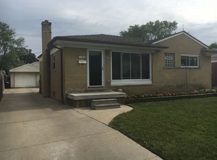 22812 Furton St, Saint Clair Shores, MI 48082