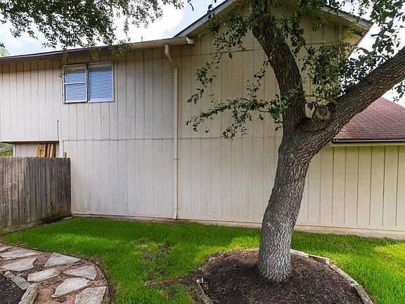 4th image of 10710 Bayou Place Ct