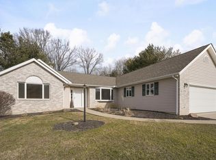 1524 Blue Jay Rd, Heath, OH 43056