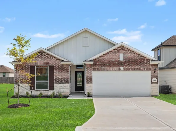 13054 Laura Lake Dr, Willis, TX 77318
