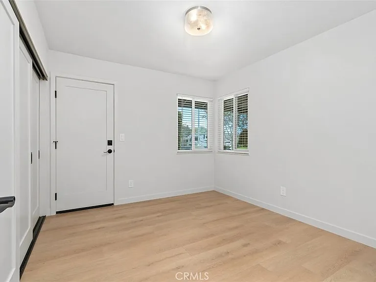15881 Pilgrim Cir — Photo 22