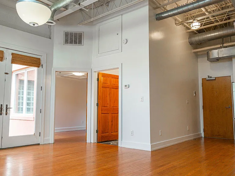 107 1st St S #201 — Photo 12