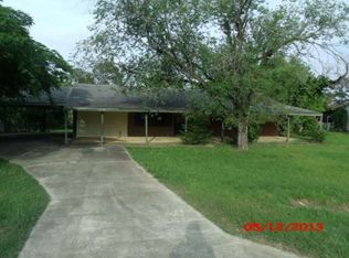 107 New St, Omega, GA 31775