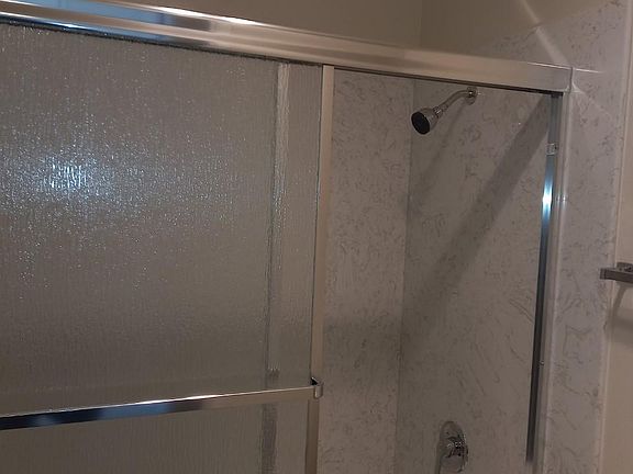 5th image of 952 Kiely Blvd Unit D