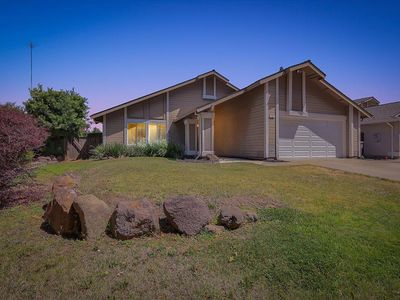 1355 Senida Way, Sacramento, CA, 95833