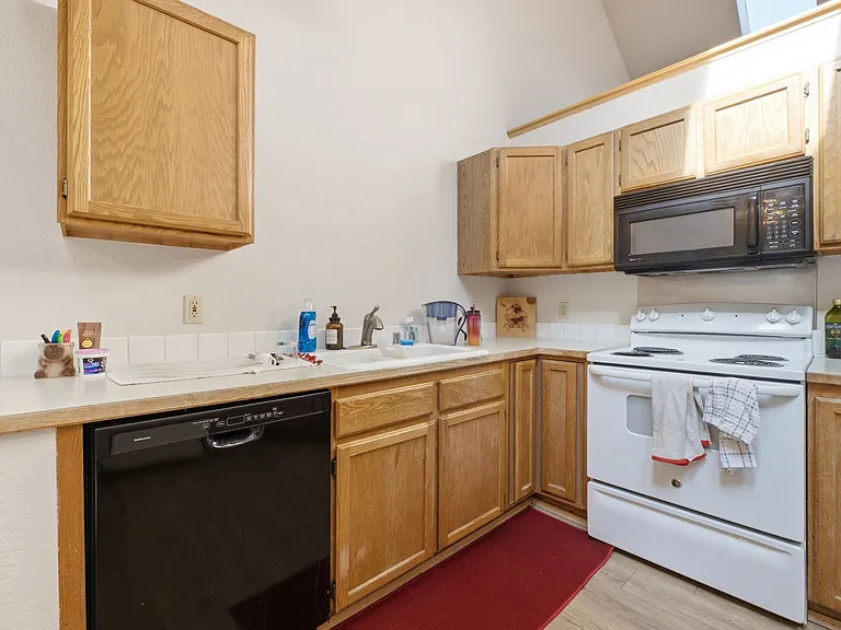 625 & 627 Shannon St — Photo 6