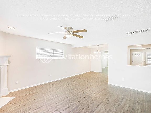 3rd image of 1727 Mississippi Ave NE