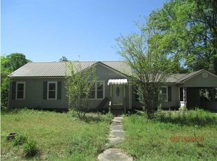 709 Mary St, Monticello, MS 39654