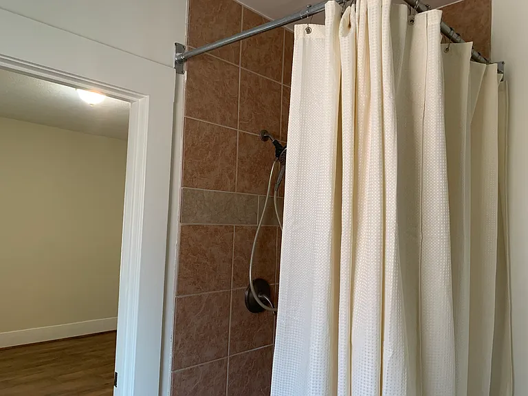 1230 S Catalina St — Photo 25