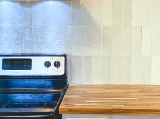 280 Fleming Rd #D, Charleston, SC 29412