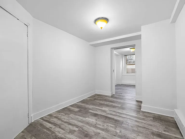 268 W 12th St #1RB — Photo 4