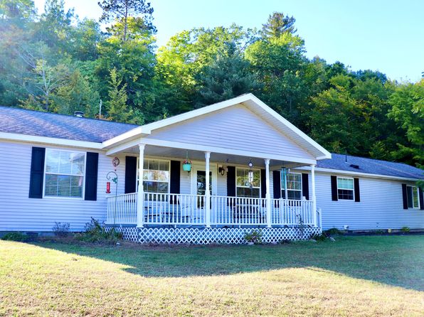 3025 Lakeshore Dr, Harrisville, MI 48740