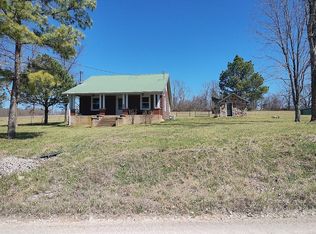 1708 Pyatt Rd, Hartville, MO 65667