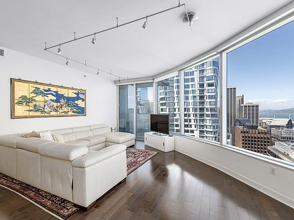 3rd image of 338 Spear St Unit 34B