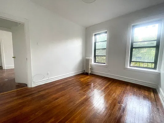 Rented by Pear NYC LLC | media 24